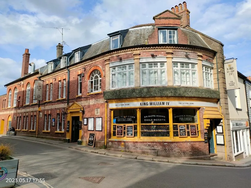 Totnes Pub Walk