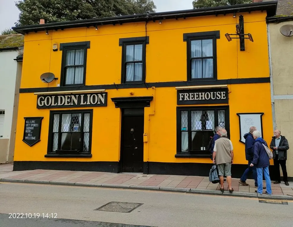 Brixham Pub Walk